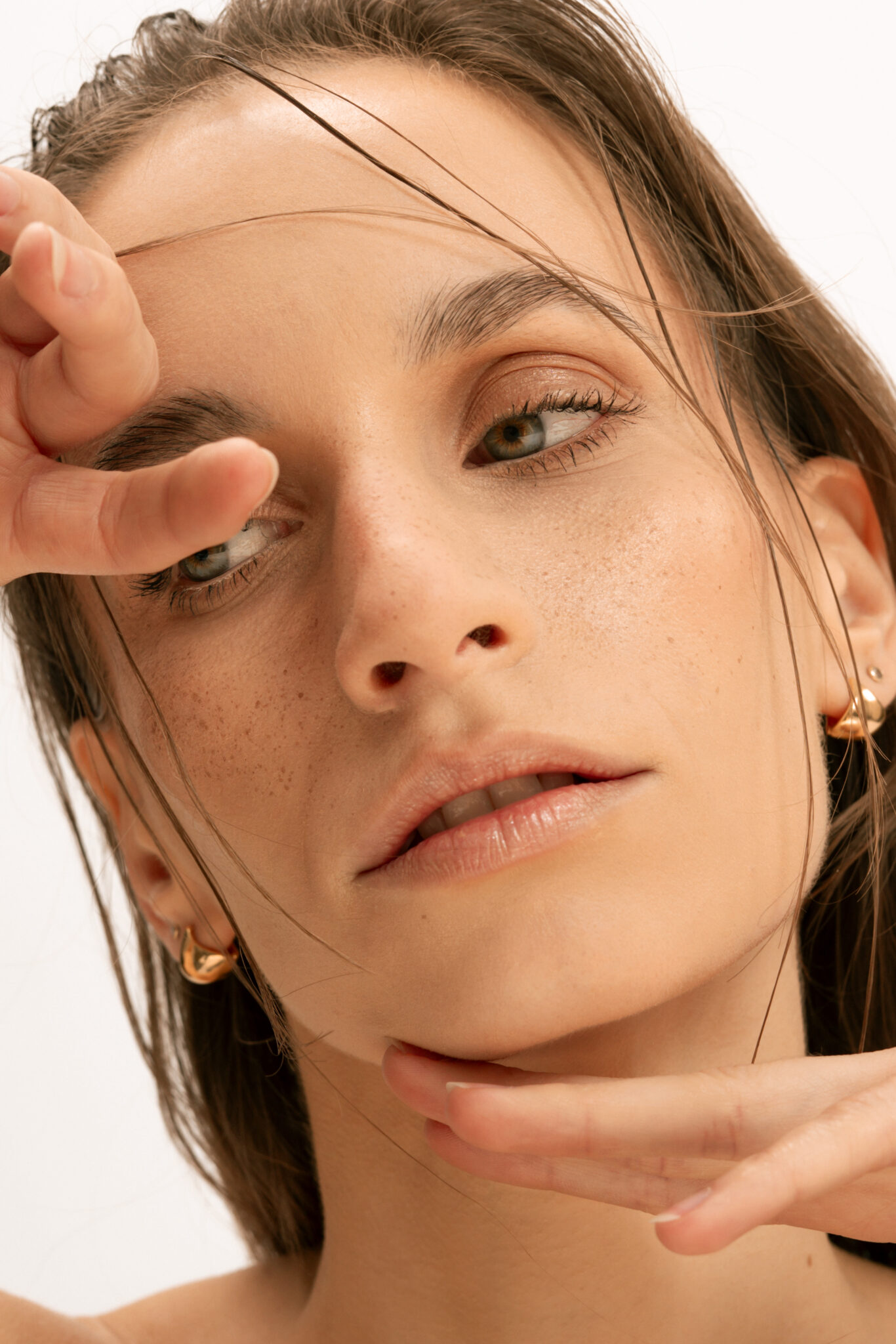 081125_MaraxJenni_Studio4892